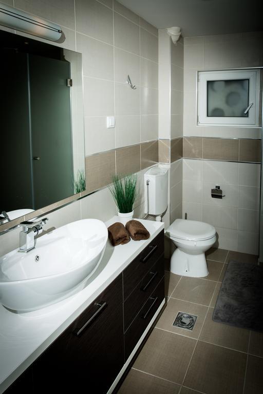 Apartment Admiral Белград Номер фото
